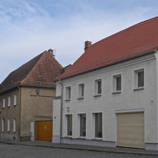 Wohnhaus in halboffener Bebauung Burgstraße 8