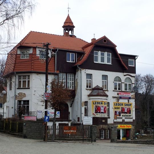 10 Sienkiewicza Street in Świeradów-Zdrój