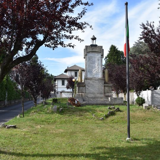 Monumento ai caduti di Venegono Superiore