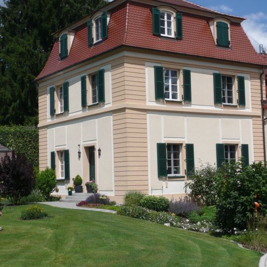 Eckpavillon des ehemaligen Schlosses, jetzt Wohngebäude