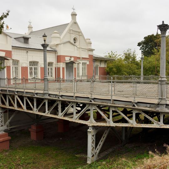 Pedestrian Bridge on Vorob'evi Gory rail station