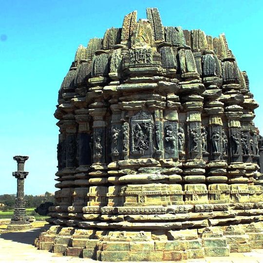 Siva temple and ruins