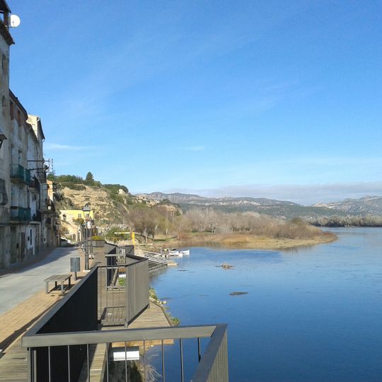 Plaça de Baix i passeig de l'Ebre