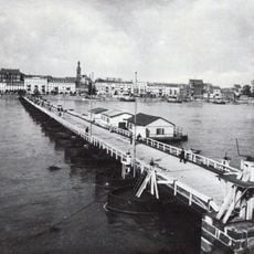 Schiffbrücke