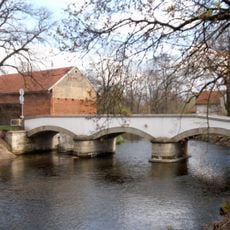 Stone bridge in Lozice