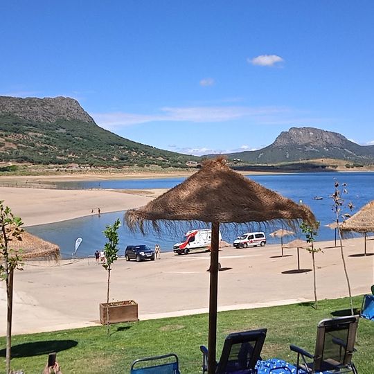 Playa de arena de Peloche