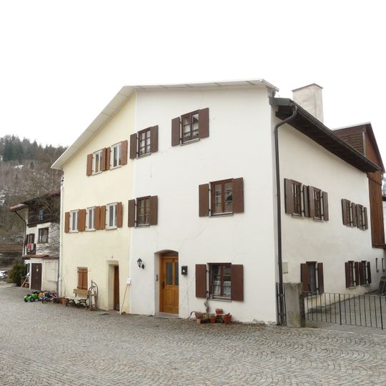 Wohnhaus, Doppelhaushälfte