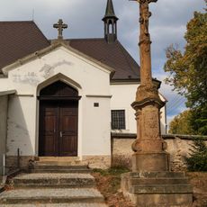 Kříž v Jenišovicích u Chrudimi