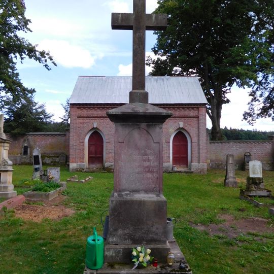 Cross at cemetery in Fořt