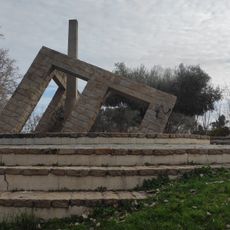 Monumento a Enrique Tierno Galván