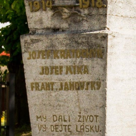 Pomník padlým v Lomu