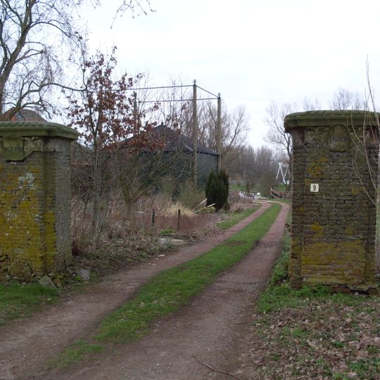 Hek van het voormalig Huis te Spijk