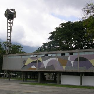 Plaza del Rectorado de la UCV