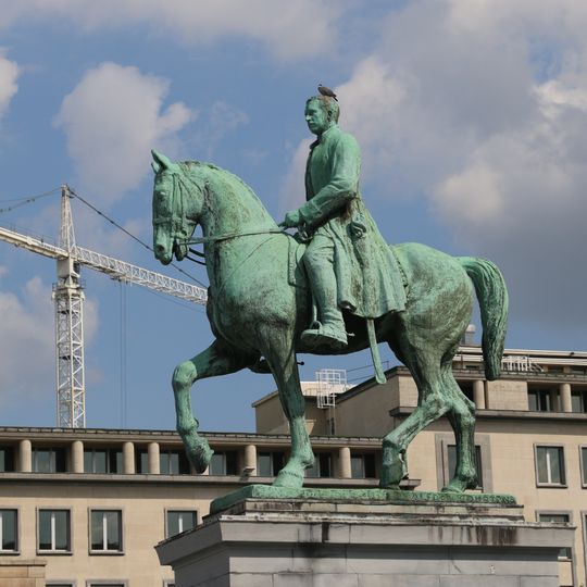 Equestrian statue of Albert