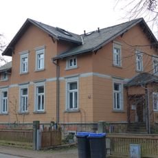 Villa mit Einfriedung Bahnhofstraße 26