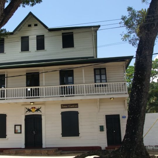 Dr. J.F. Nassylaan 27