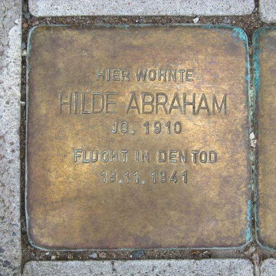 Stolperstein em memória de Hilde Abraham