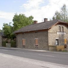 Empfangsgebäude am Bahnhof Störnstein