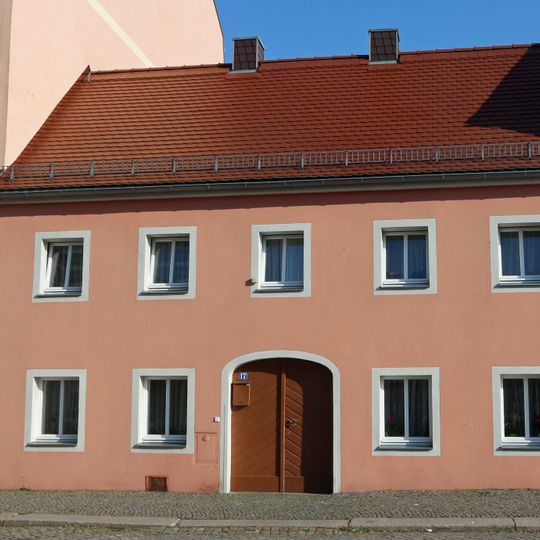 Wohnhaus in geschlossener Bebauung Weststraße 17