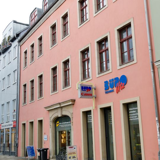 Wohnhaus in geschlossener Bebauung Innere Schneeberger Straße 15