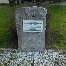 Pomník Josefu Janu Kratochvílovi v Křenicích
