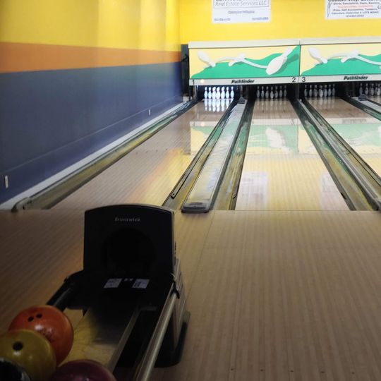 Bedford Elks Bowling Alley