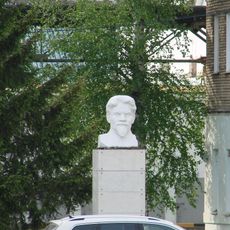 Памятник М.И.Калинину (Нязепетровск)