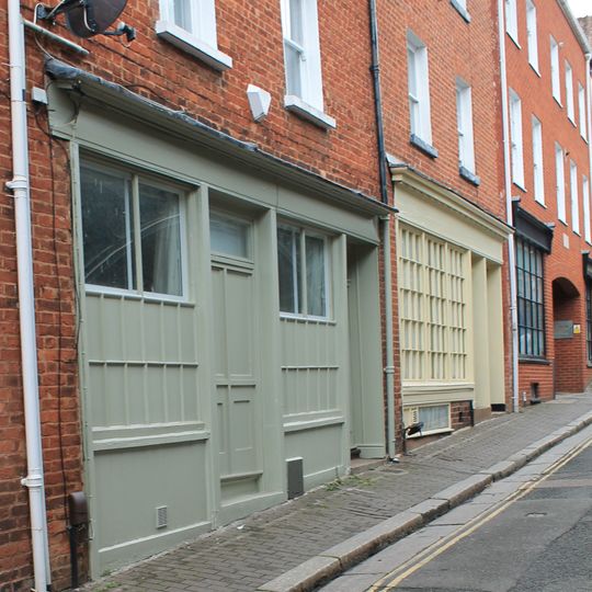 13, Lower North Street