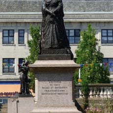 Statue of Queen Victoria