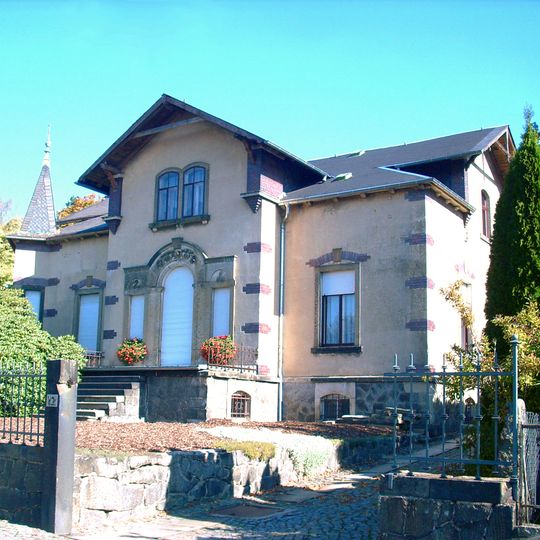 Villa mit Einfriedung Feldstraße 12