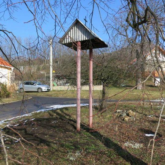 Zvonička na návsi v Obřicích