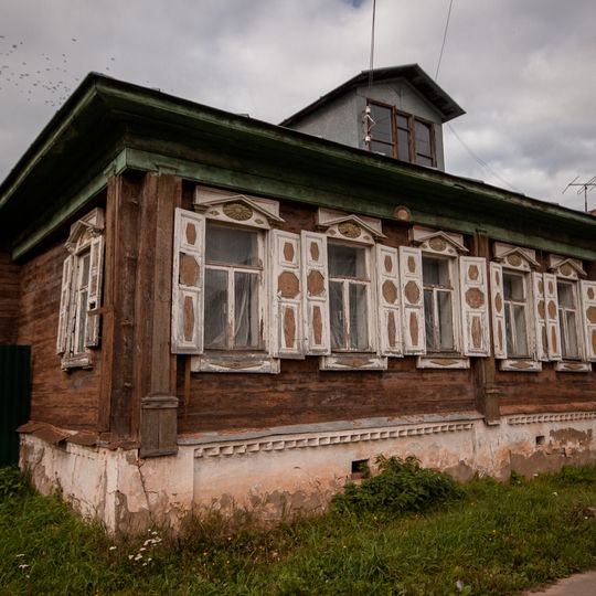 Дом Лавровых