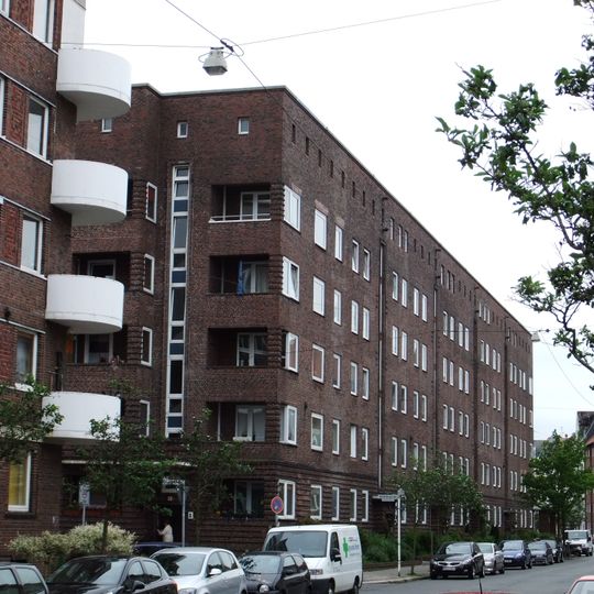 Städtische Wohnhausgruppe X