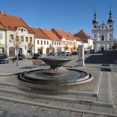 Kašna v Březnici na náměstí