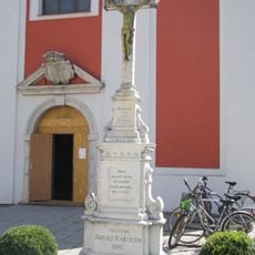 Kříž u Kostela Všech Svatých v Rájci-Jestřebí