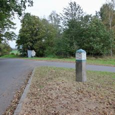 Wegestein (am Abzweig nach Dobranitz)