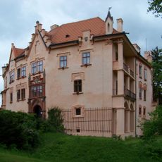 Vrchotovy Janovice Castle