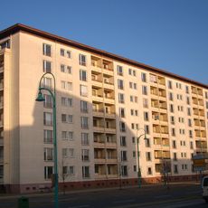 Wohn-Hochhaus (mit vier Hausnummern) Bautzener Allee 45, 47, 49, 51 (Neustadt/WK 3)