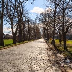 Silnice s inundačním mostem