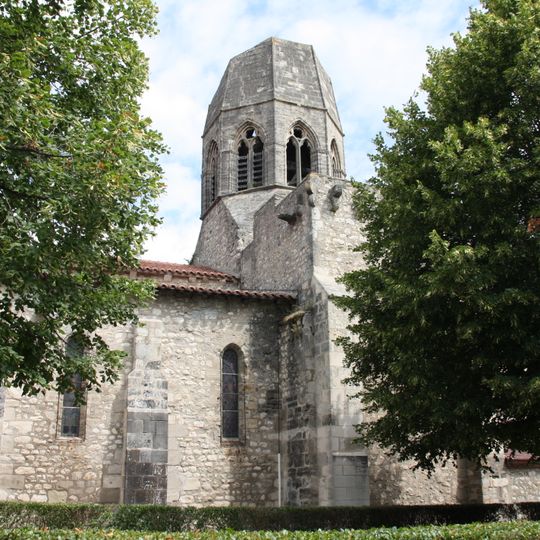 Église Saint-Jean-Baptiste de Charroux