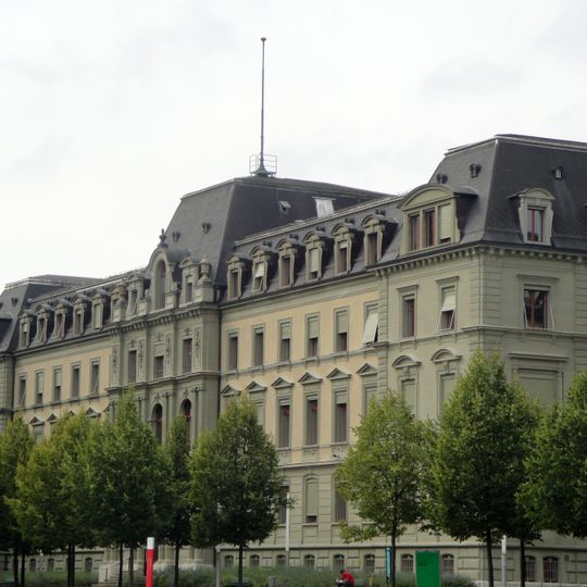 Bâtiment administratif du chemin de fer Berne-Jura