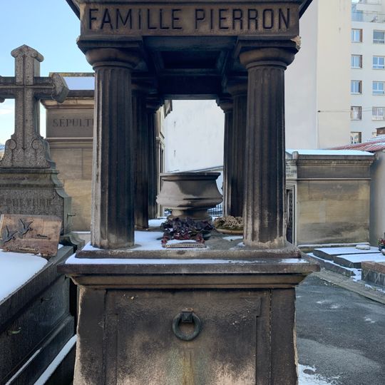 Monument sépulcral de la famille Pierron