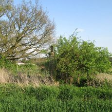 Kříž nad Ostrovem u zaniklého rozcestí