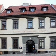 Velké náměstí 42