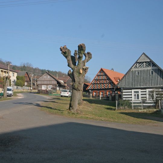 Podhorní Újezd a Vojice