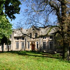 Zespół dworski w Paulinach