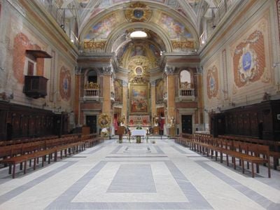 Interior 0