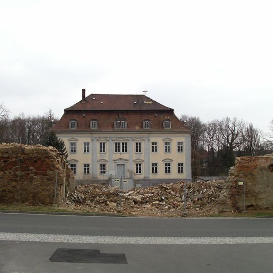 Einzeldenkmale der Sachgesamtheit Rittergut Steinbach: Schloss und Verwalterhaus - Lauterbacher Straße 2; 2b