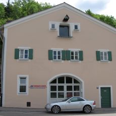 Wohn- und Wirtschaftsgebäude