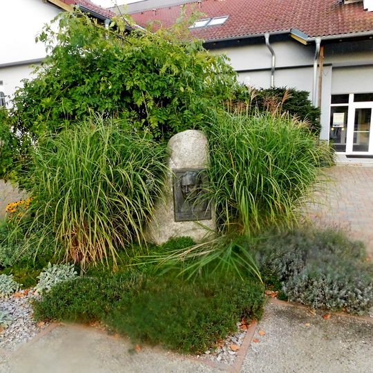 Pomník Nornerta Frýda v Drmoulu